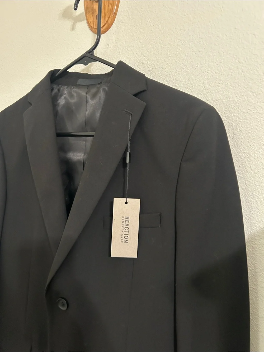 Kenneth Cole Reaction Big Boys Stretch Slim Fit Suit Jacket - Black. 18 reg NEW
